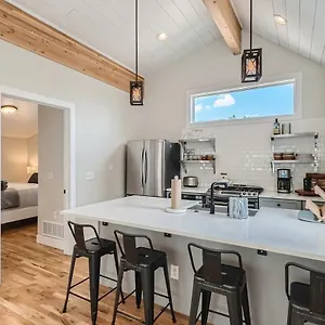 Berkeley Hidden Gem 1br Full Kitchen W Patio , Denver United States